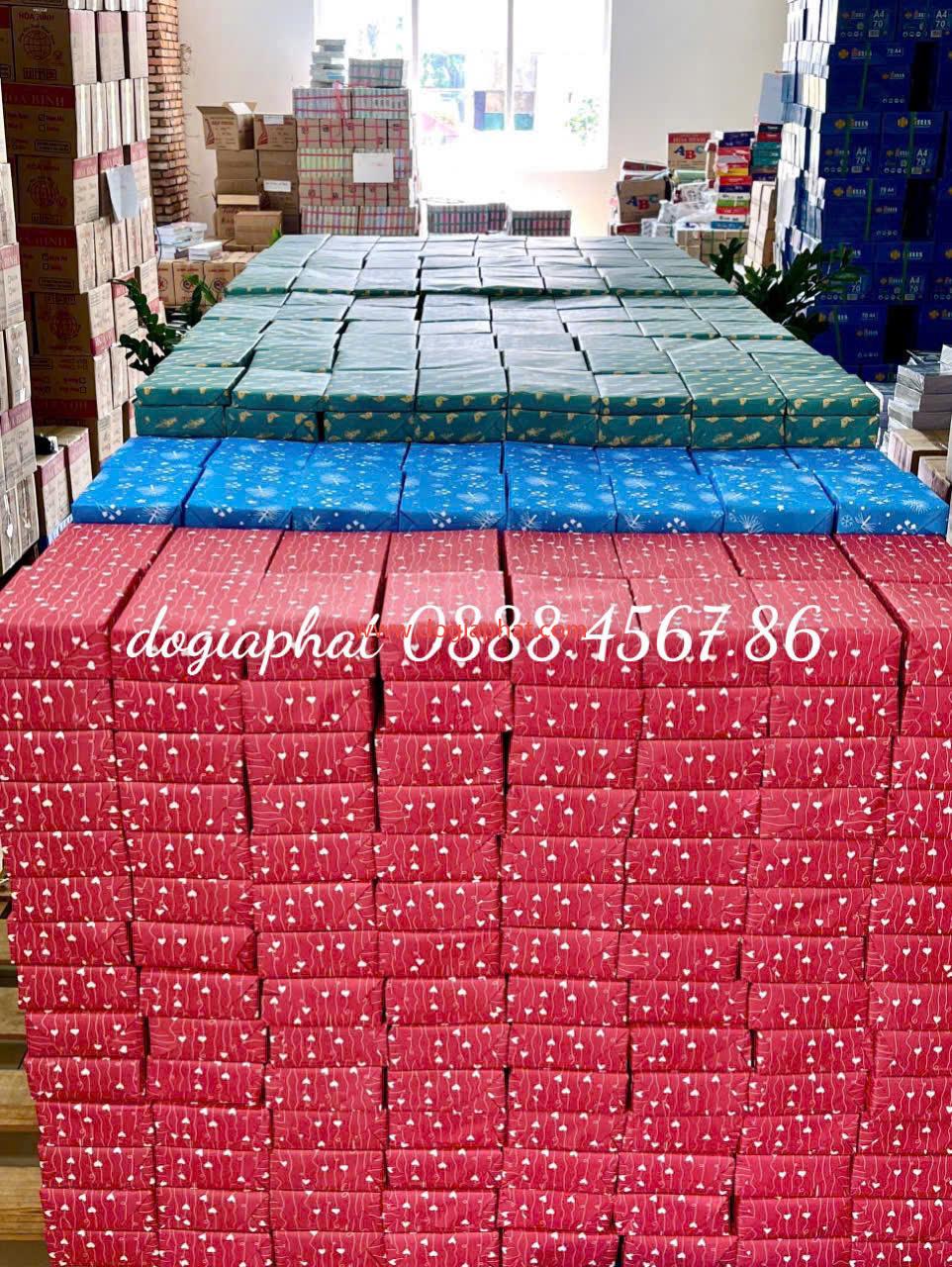 Tập học sinh in bìa quảng cáo