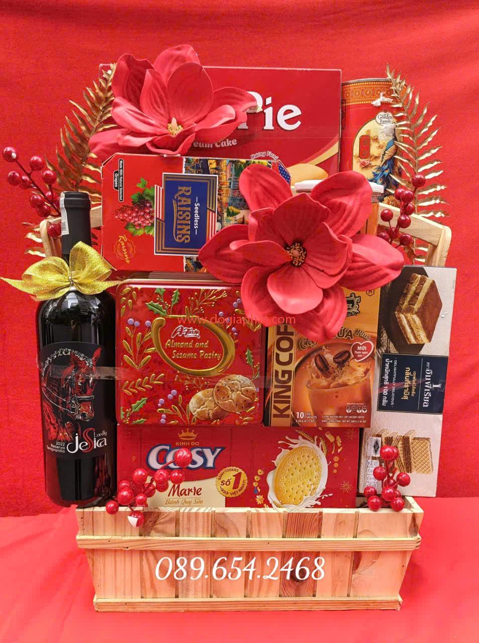 GIỎ QUÀ TẾT GIÁ 902.000VND 