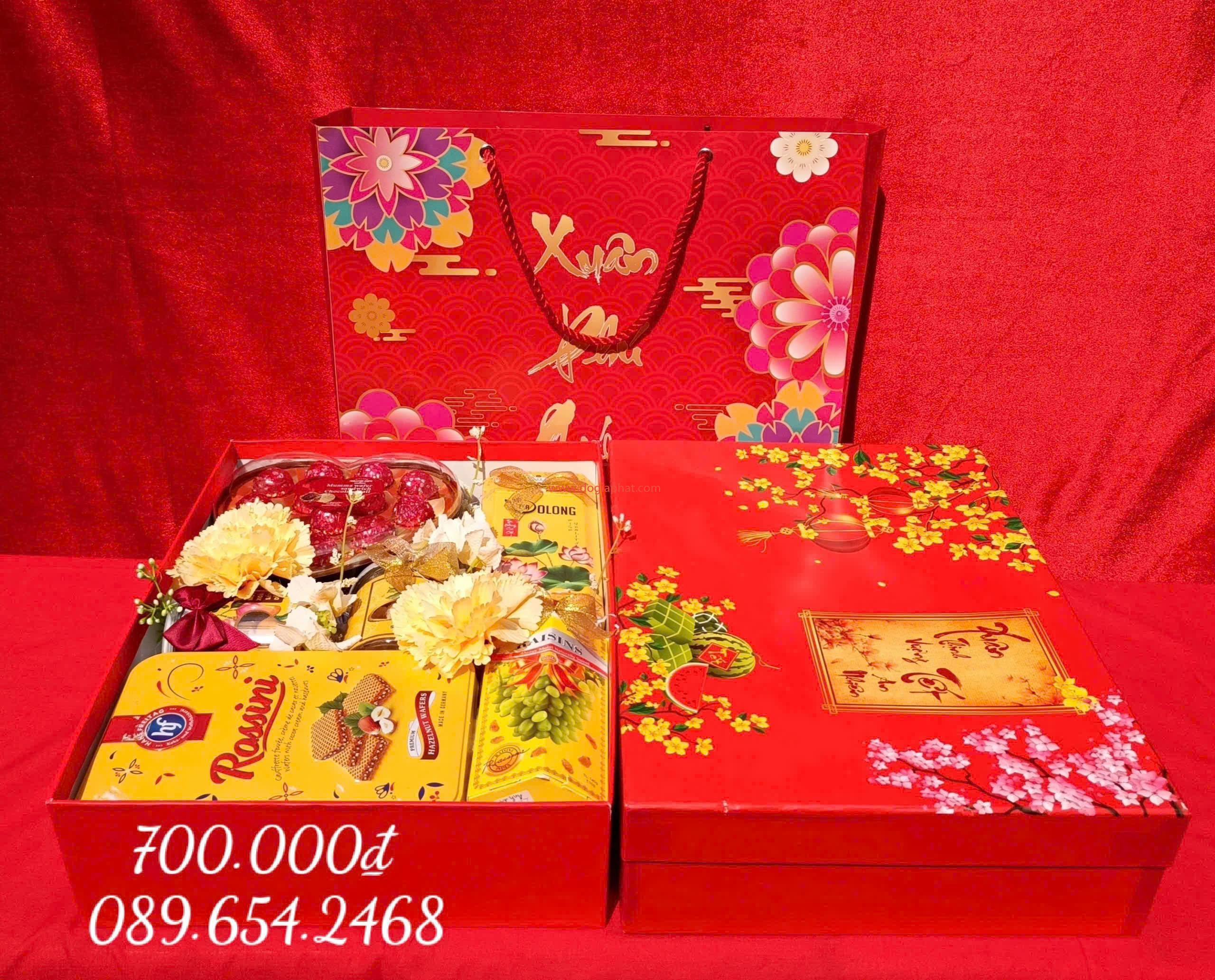 HỘP QUÀ TẾT GIÁ 700.000 VND 